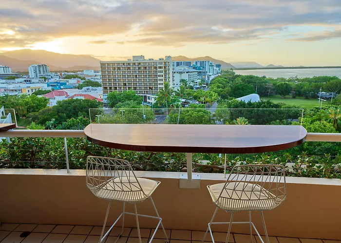 Hilton Cairns Hotel